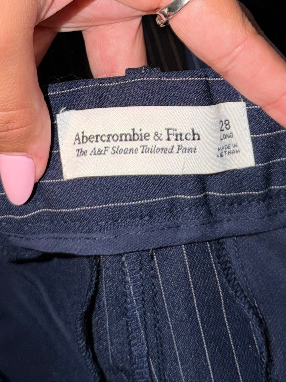 Abercrombie & Fitch Sloane Tailored Wide Leg Pant in Dark Indigo Pinstripe Sz 28 - Picture 5 of 5
